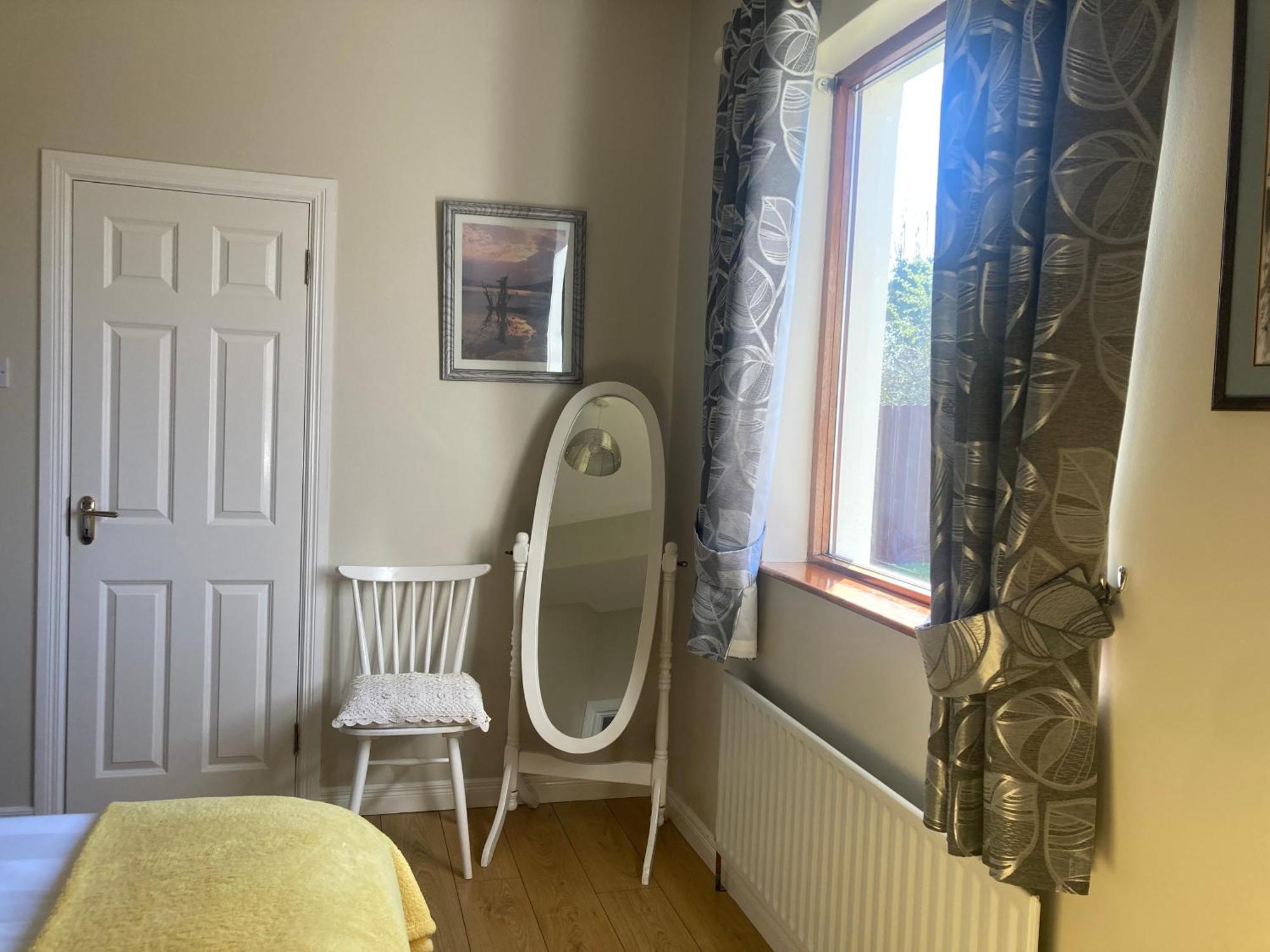 Steeple View B&B Guesthouse Donegal - Newly Renovated In 2023 Ballybofey Exterior photo